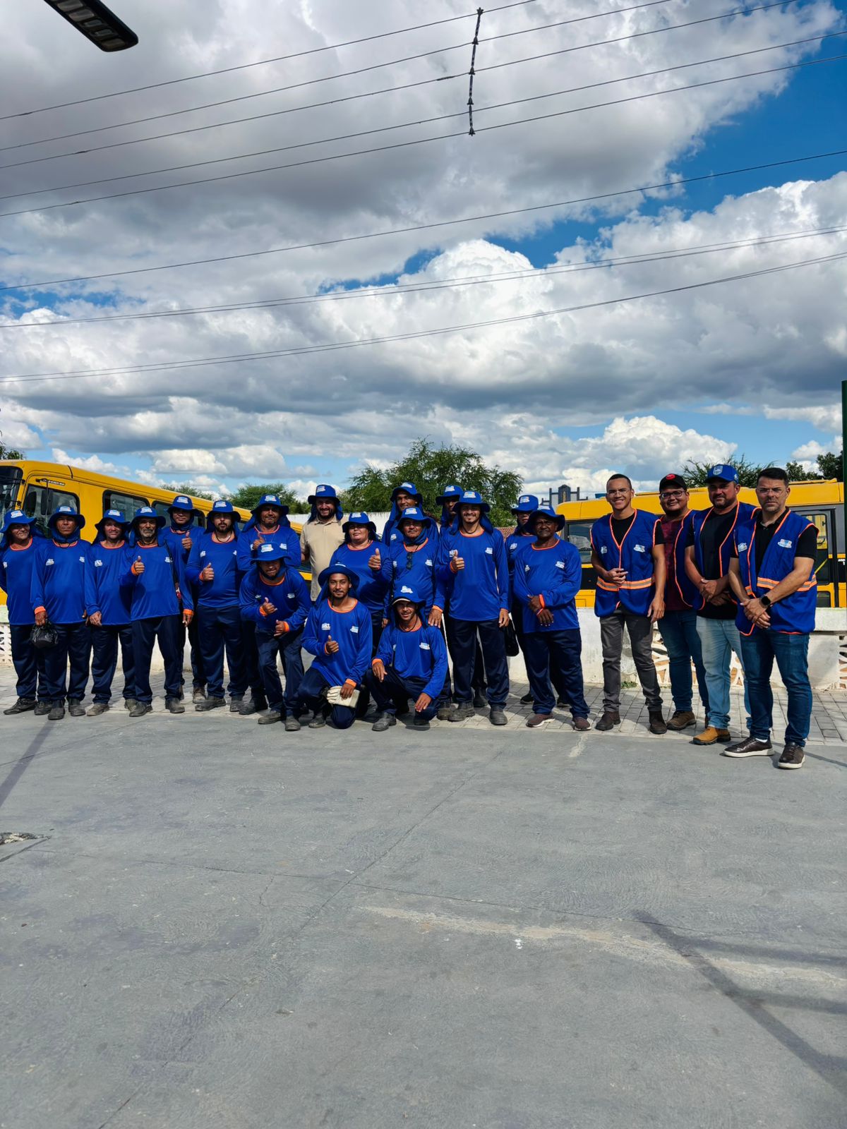 Prefeitura de Serra Branca entrega novos uniformes e EPIs para equipe da limpeza urbana