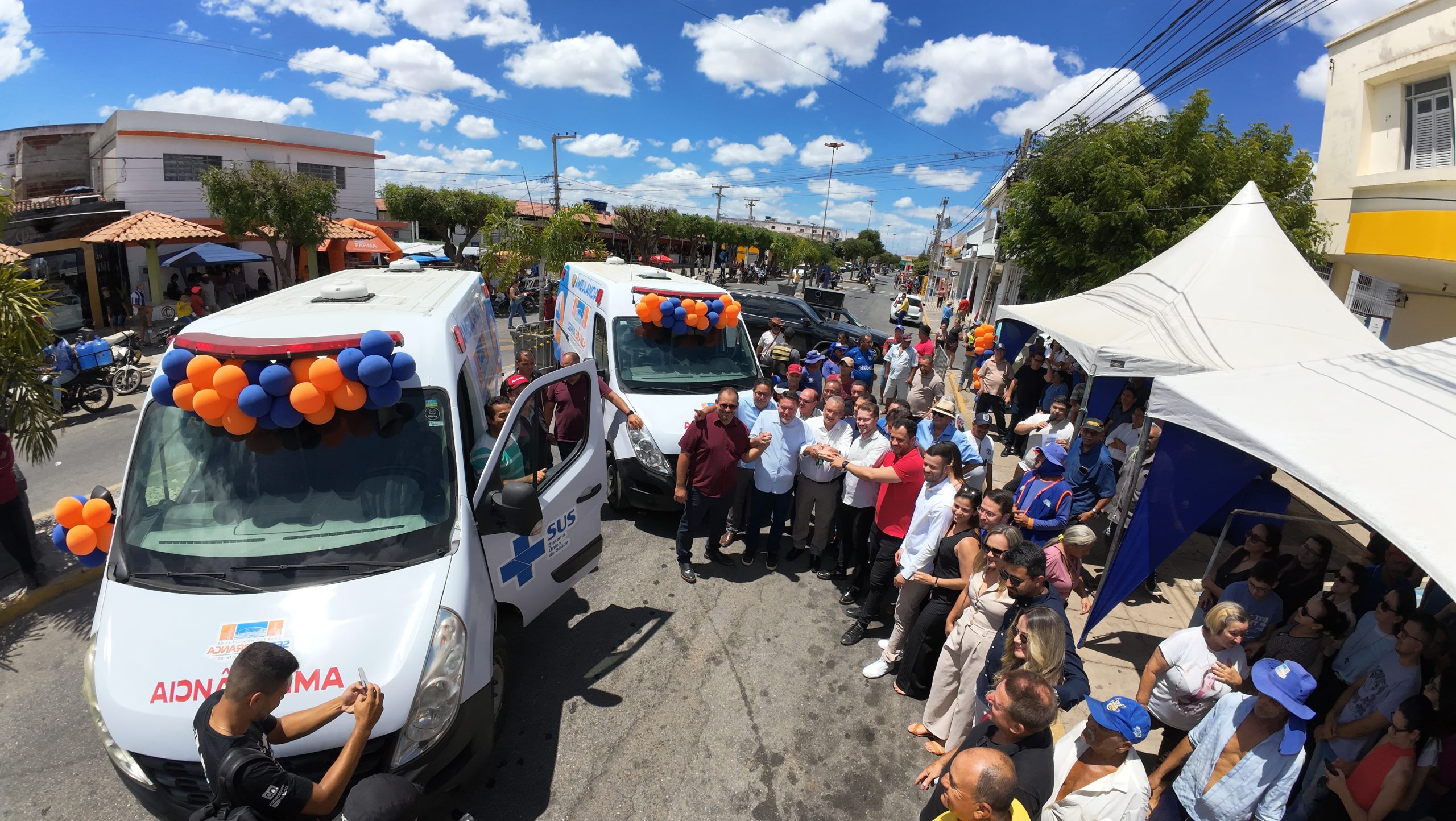 Prefeitura de Serra Branca entrega duas ambulâncias e reforça frota municipal da saúde